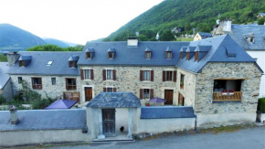 Maison de charme à Guchan avec vue sur la montagne et jacuzzi